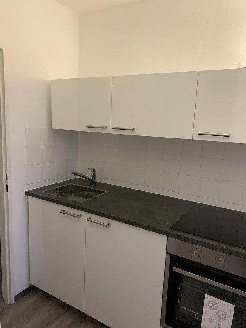 Pronájem bytu 1+1 39 m², Budapester Str. 20, Erlangen, Bavorsko Pronájem bytu 1+1 39 m², Budapester Str. 20, Erlangen, Bavorsko