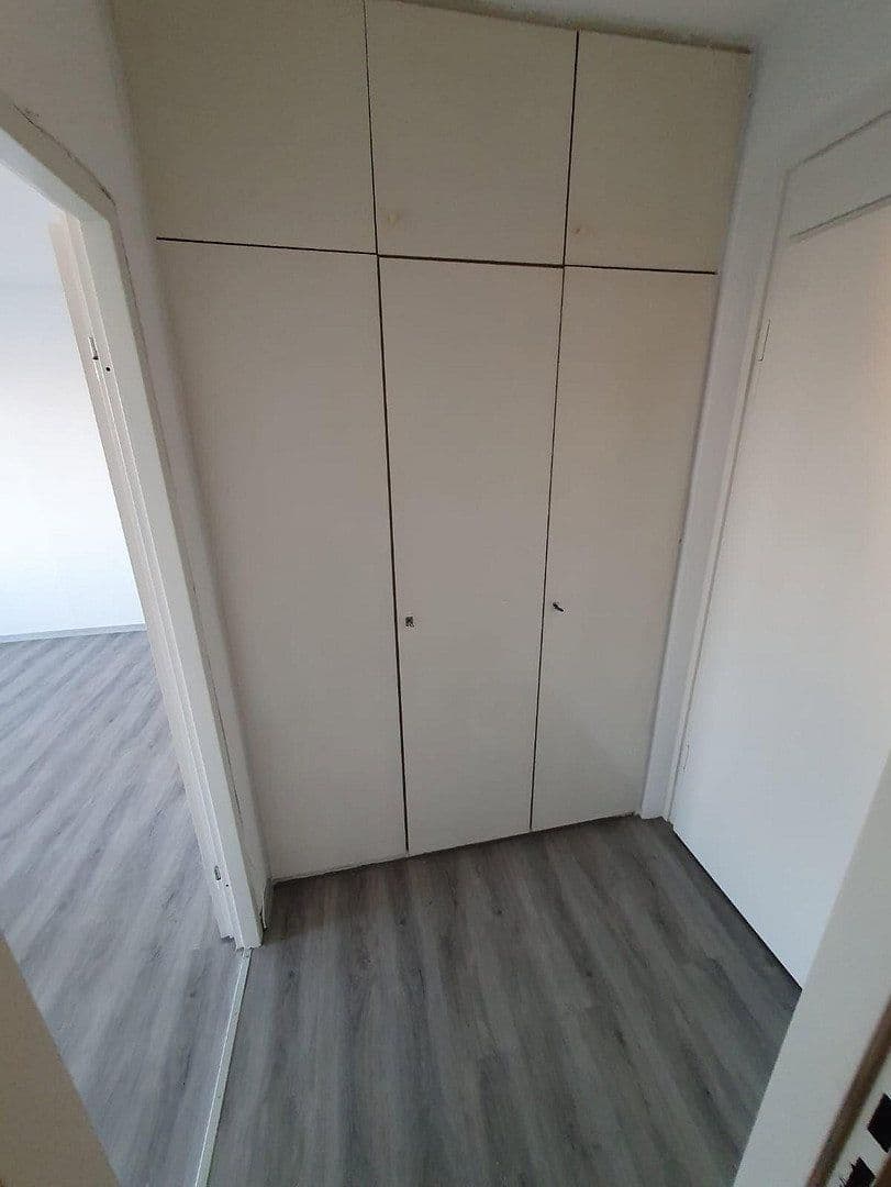 Pronájem bytu 1+1 39 m², Budapester Str. 20, Erlangen, Bavorsko Pronájem bytu 1+1 39 m², Budapester Str. 20, Erlangen, Bavorsko