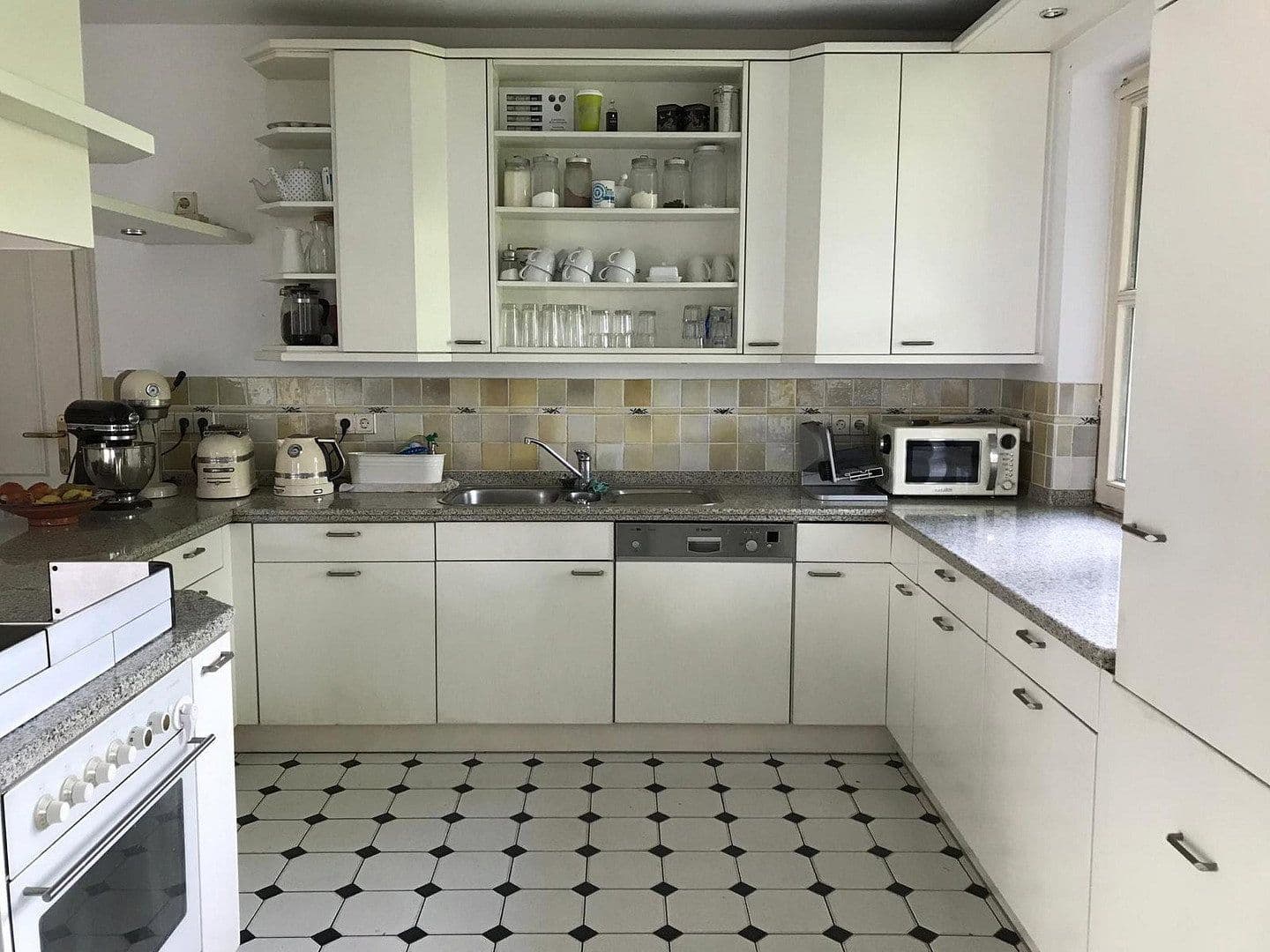 Prodej domu 412 m², pozemek 1.745 m², Ottersberg, Dolní Sasko Prodej domu 412 m², pozemek 1.745 m², Ottersberg, Dolní Sasko