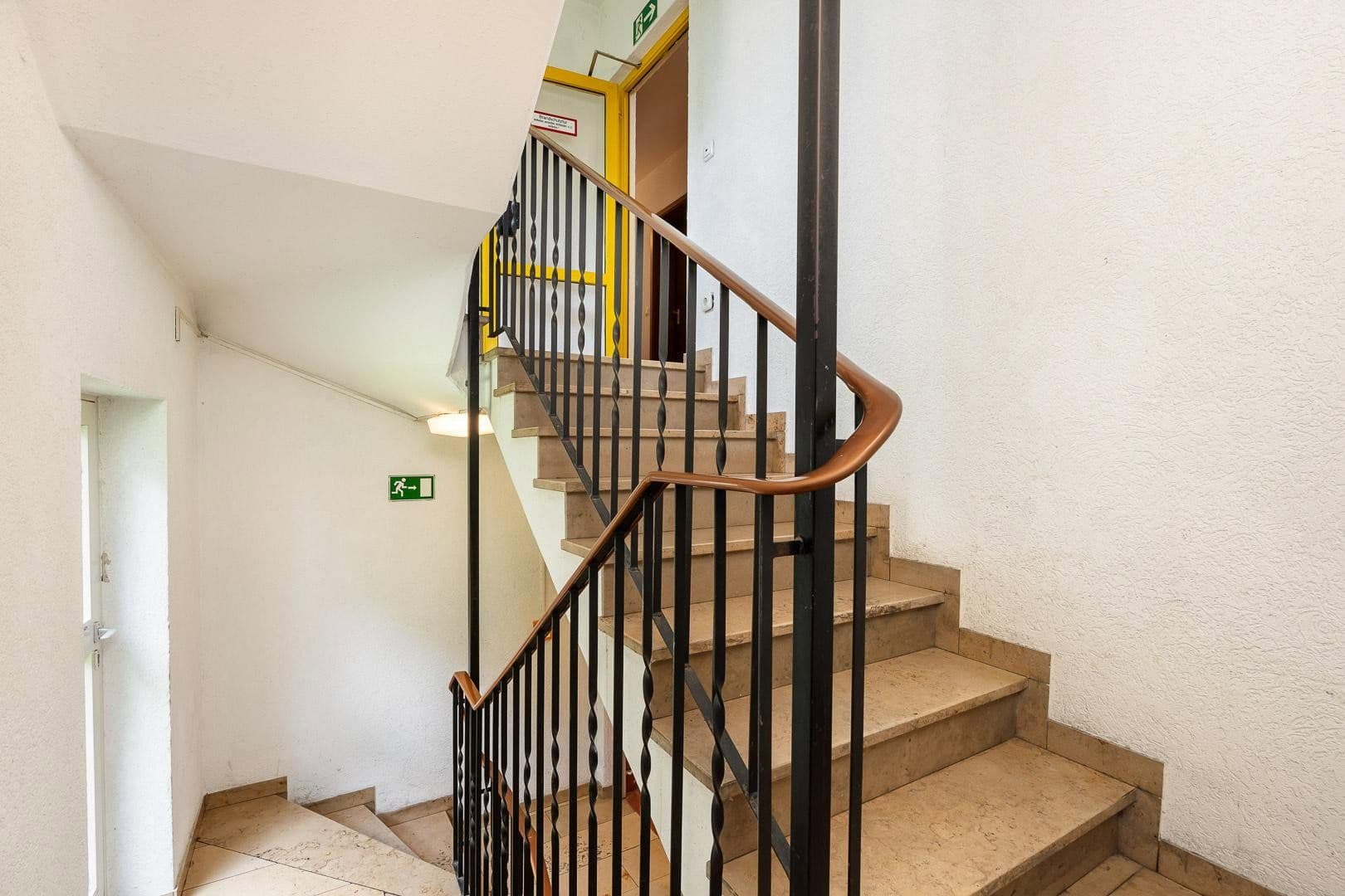 Pronájem bytu 1+1 18 m², Turmstr. 16a, Cáchy, Severní Porýní-Vestfálsko Pronájem bytu 1+1 18 m², Turmstr. 16a, Cáchy, Severní Porýní-Vestfálsko