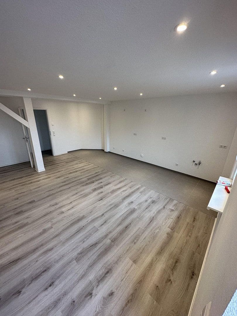Pronájem bytu 150 m², Linnestraße 2-4, Pforzheim, Bádensko-Württembersko Pronájem bytu 150 m², Linnestraße 2-4, Pforzheim, Bádensko-Württembersko
