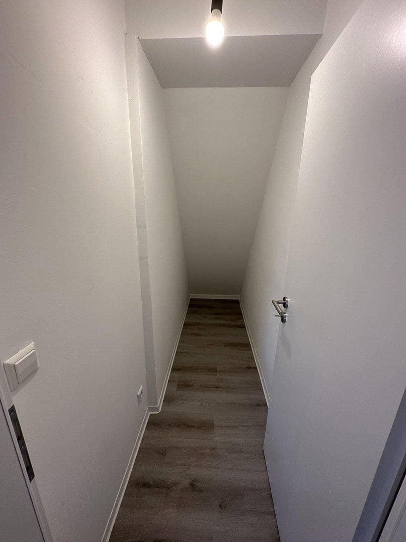 Pronájem bytu 150 m², Linnestraße 2-4, Pforzheim, Bádensko-Württembersko Pronájem bytu 150 m², Linnestraße 2-4, Pforzheim, Bádensko-Württembersko