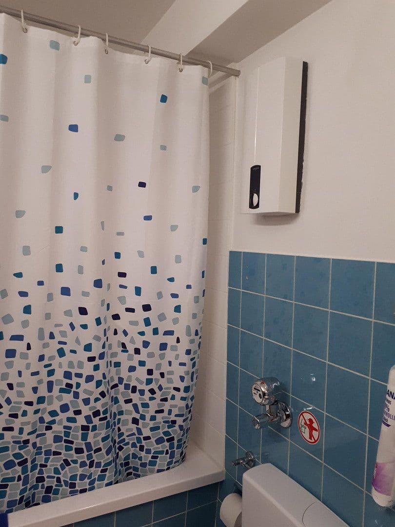 Pronájem bytu 2+1 68 m², Enggasse 29, Bonn, Severní Porýní-Vestfálsko Pronájem bytu 2+1 68 m², Enggasse 29, Bonn, Severní Porýní-Vestfálsko
