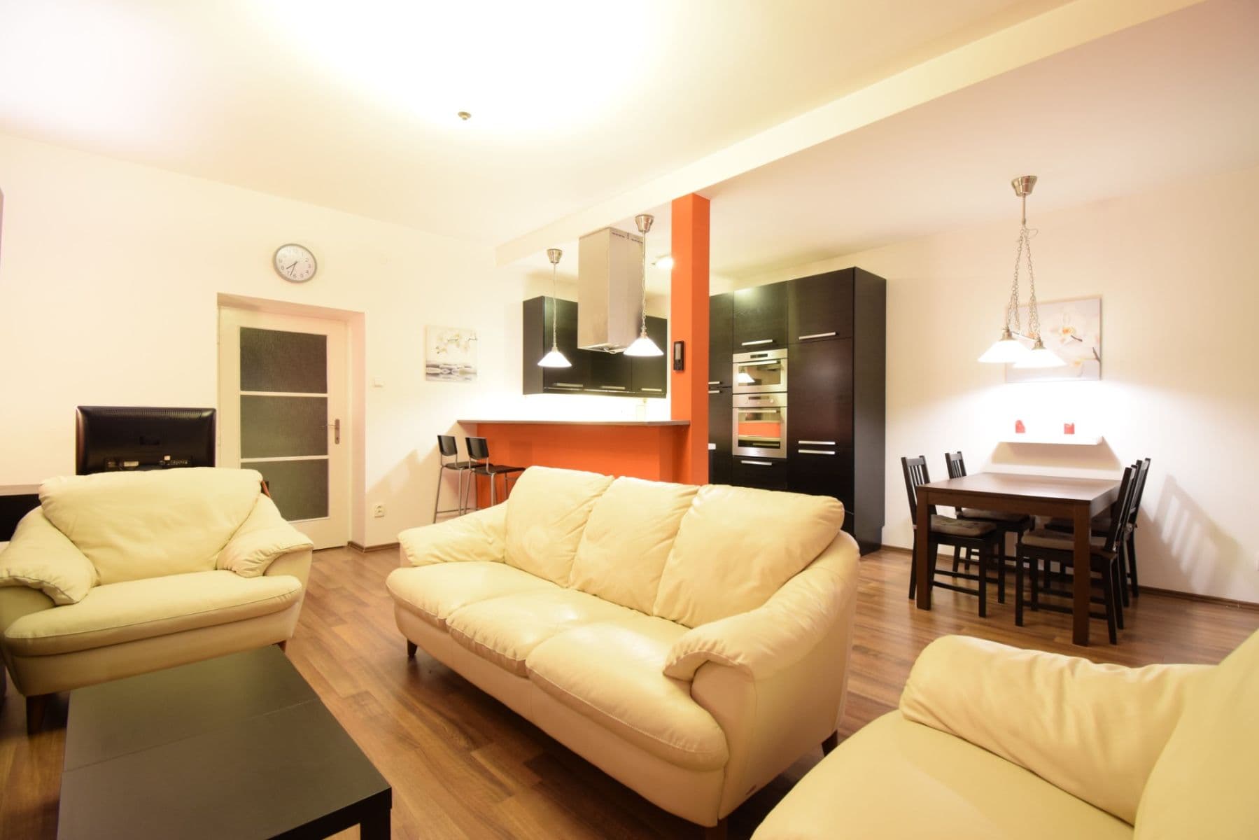 Prodej bytu 2+1 75 m², Ukrajinská, Praha, Praha Prodej bytu 2+1 75 m², Ukrajinská, Praha, Praha