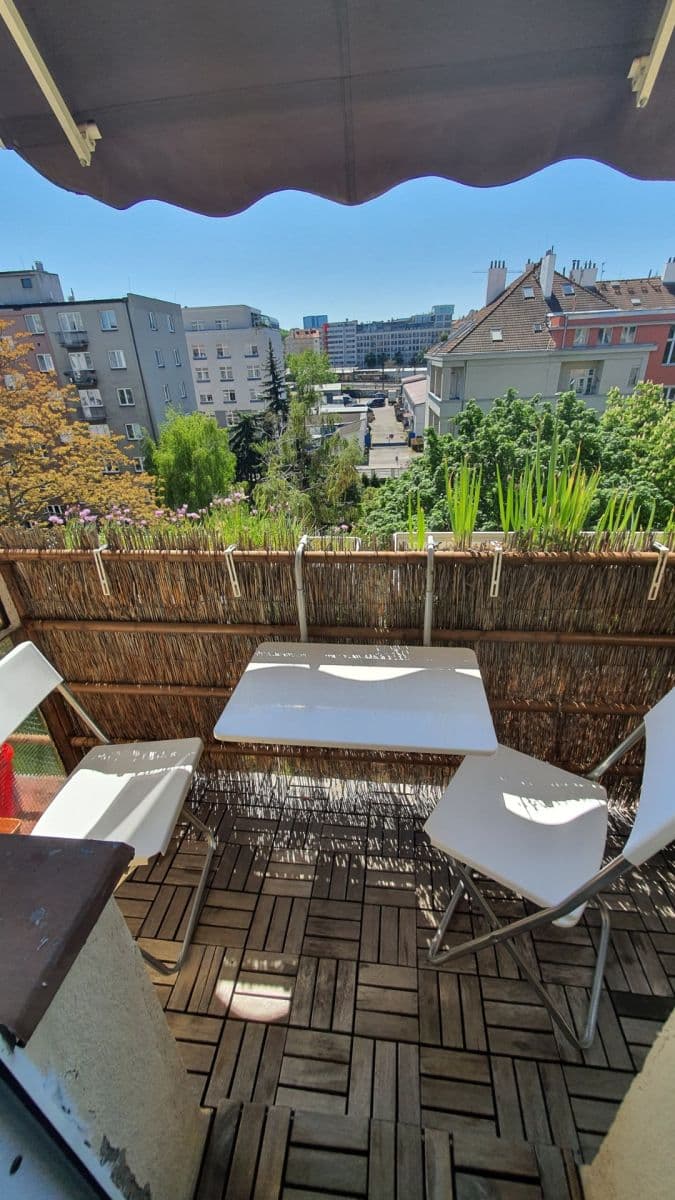 Prodej bytu 2+1 75 m², Ukrajinská, Praha, Praha Prodej bytu 2+1 75 m², Ukrajinská, Praha, Praha