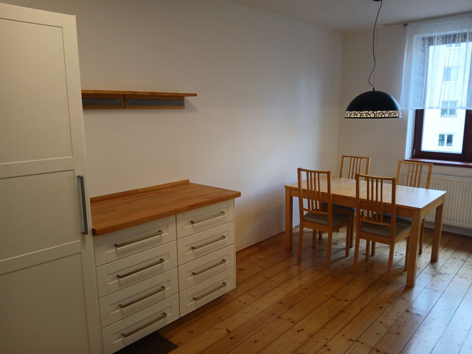Pronájem bytu 1+1 50 m², Gruzínská, Plzeň, Plzeňský kraj Pronájem bytu 1+1 50 m², Gruzínská, Plzeň, Plzeňský kraj
