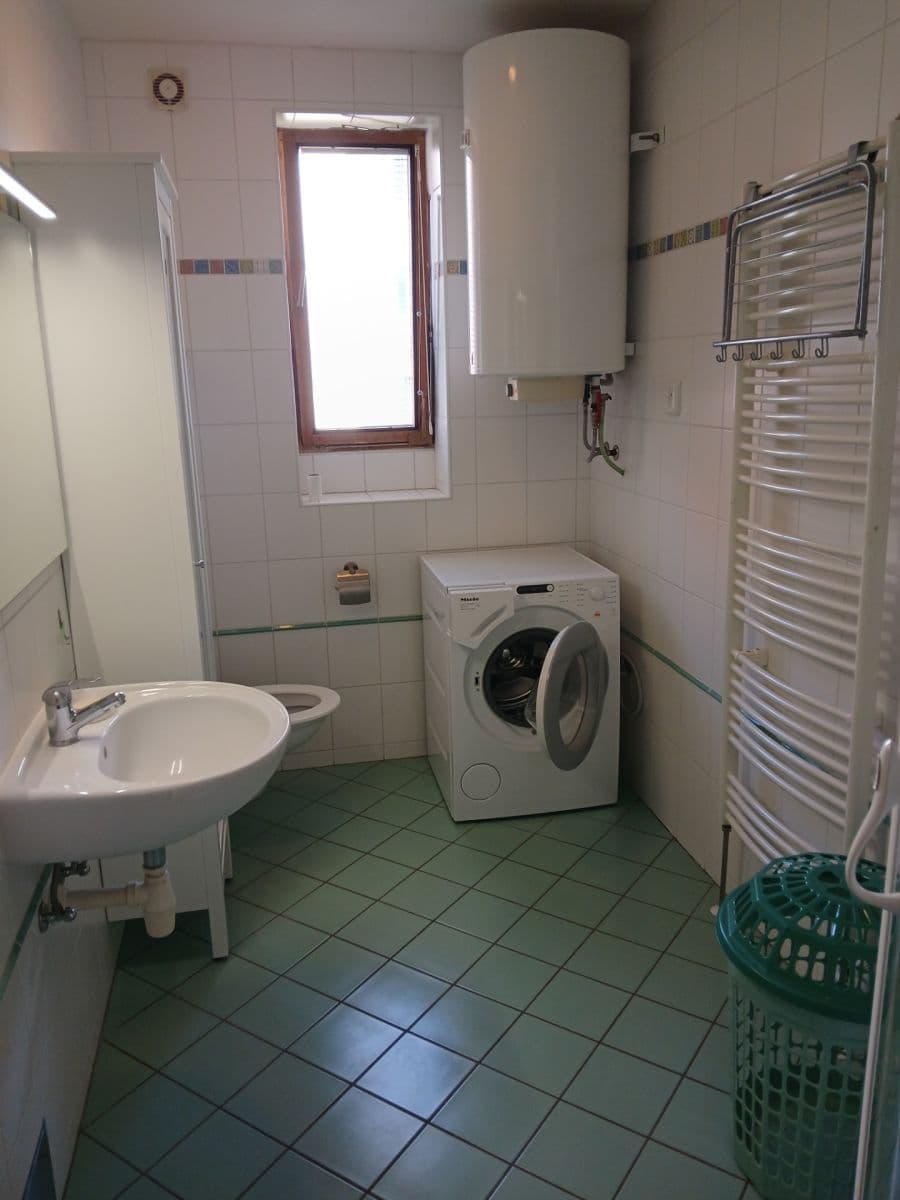Pronájem bytu 1+1 50 m², Gruzínská, Plzeň, Plzeňský kraj Pronájem bytu 1+1 50 m², Gruzínská, Plzeň, Plzeňský kraj