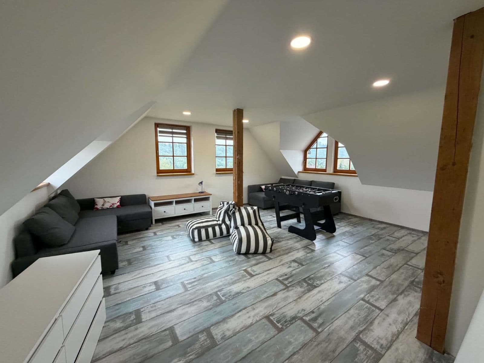 Prodej domu 237 m², pozemek 1.202 m², Dolní Bečva, Zlínský kraj Prodej domu 237 m², pozemek 1.202 m², Dolní Bečva, Zlínský kraj