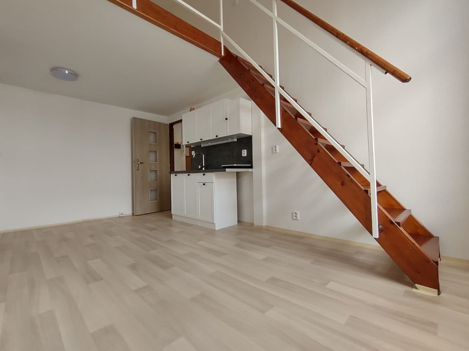 Pronájem bytu 1+kk 35 m², Masarykova, Litoměřice, Ústecký kraj Pronájem bytu 1+kk 35 m², Masarykova, Litoměřice, Ústecký kraj