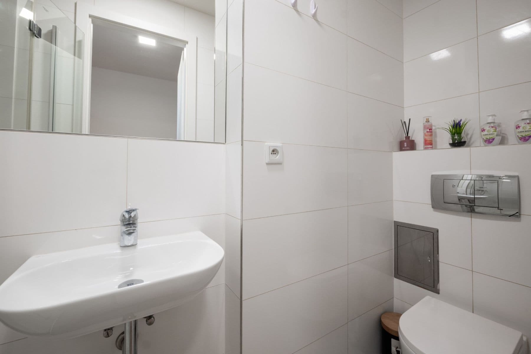 Prodej bytu 1+kk 24 m², Čenětická, Praha, Praha Prodej bytu 1+kk 24 m², Čenětická, Praha, Praha