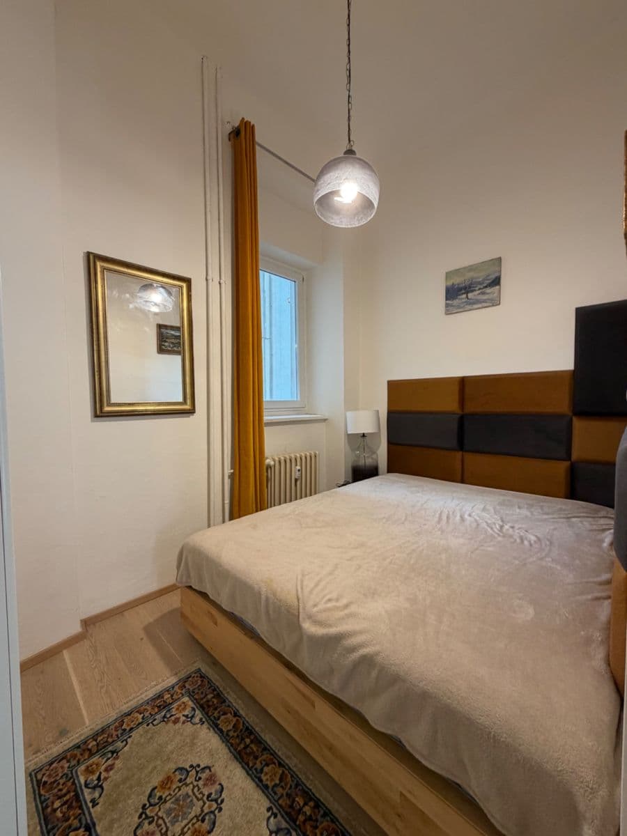 Pronájem bytu 2+kk 35 m², Šafaříkova, Praha, Praha Pronájem bytu 2+kk 35 m², Šafaříkova, Praha, Praha