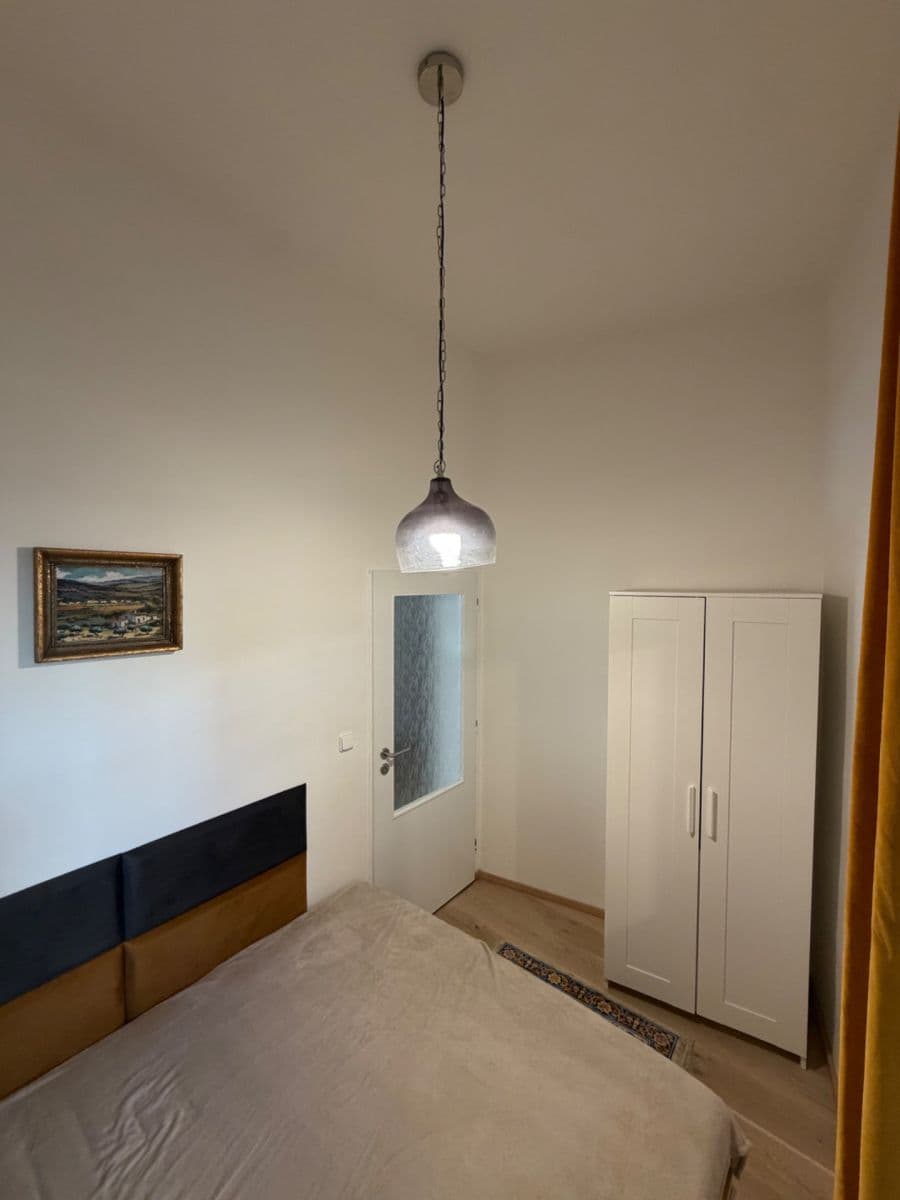 Pronájem bytu 2+kk 35 m², Šafaříkova, Praha, Praha Pronájem bytu 2+kk 35 m², Šafaříkova, Praha, Praha