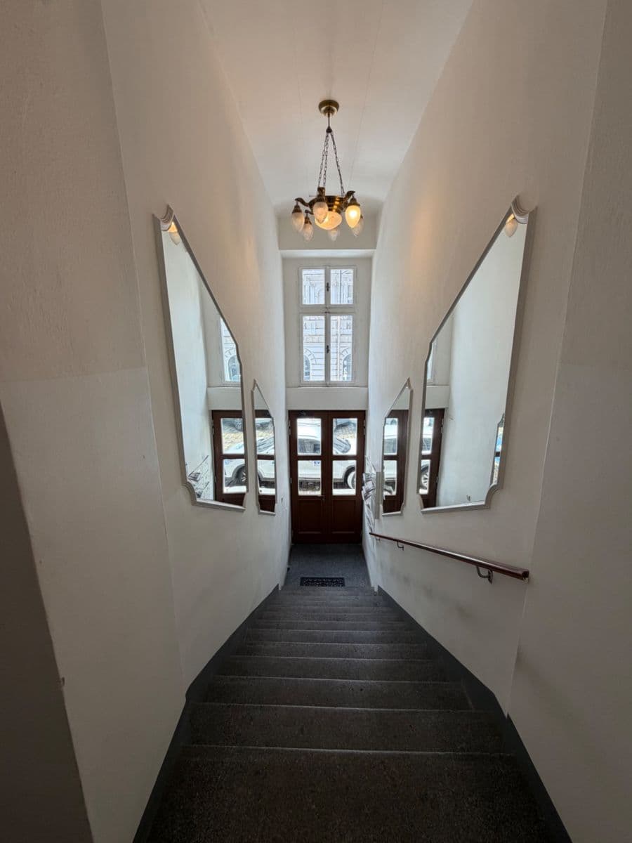 Pronájem bytu 2+kk 35 m², Šafaříkova, Praha, Praha Pronájem bytu 2+kk 35 m², Šafaříkova, Praha, Praha