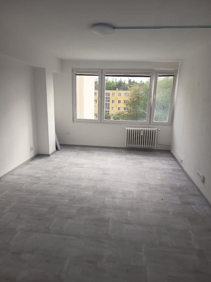 Pronájem bytu 2+1 56 m², Moskevská, Kladno, Středočeský kraj Pronájem bytu 2+1 56 m², Moskevská, Kladno, Středočeský kraj