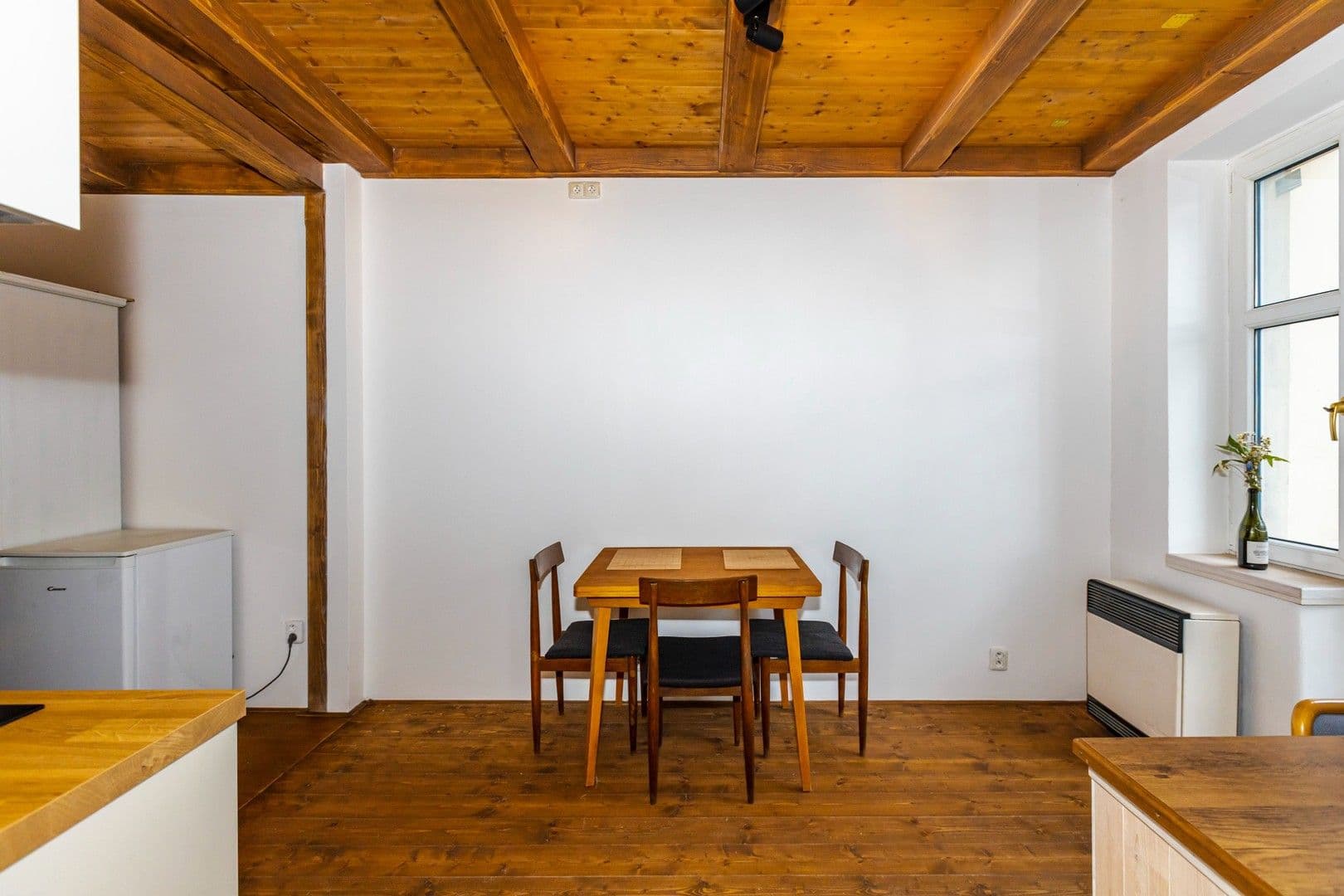 Pronájem bytu 2+kk 54 m², Kolbenova, Praha, Praha Pronájem bytu 2+kk 54 m², Kolbenova, Praha, Praha