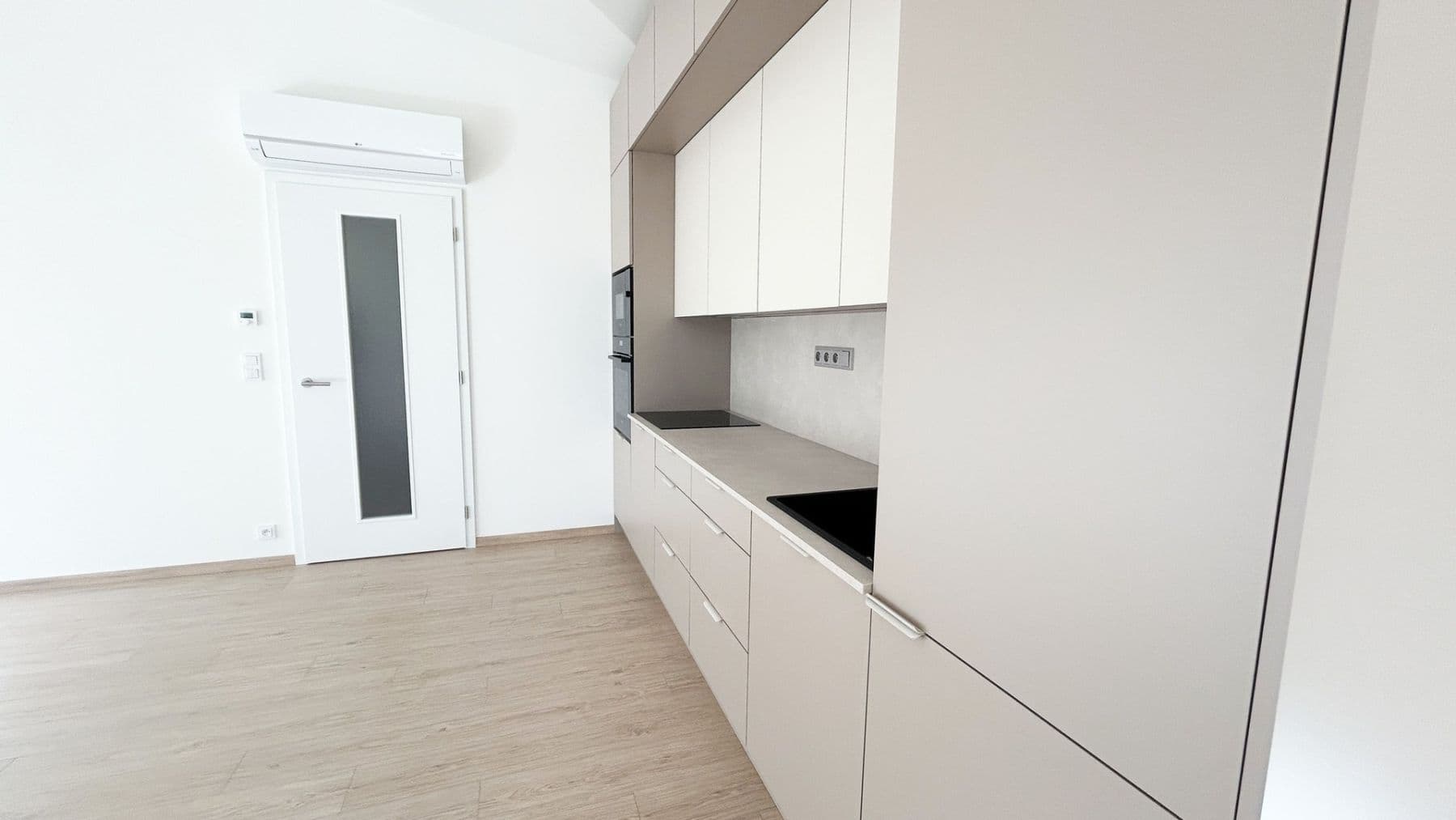Pronájem bytu 2+kk 85 m², Cihlářská, Hostivice, Středočeský kraj Pronájem bytu 2+kk 85 m², Cihlářská, Hostivice, Středočeský kraj