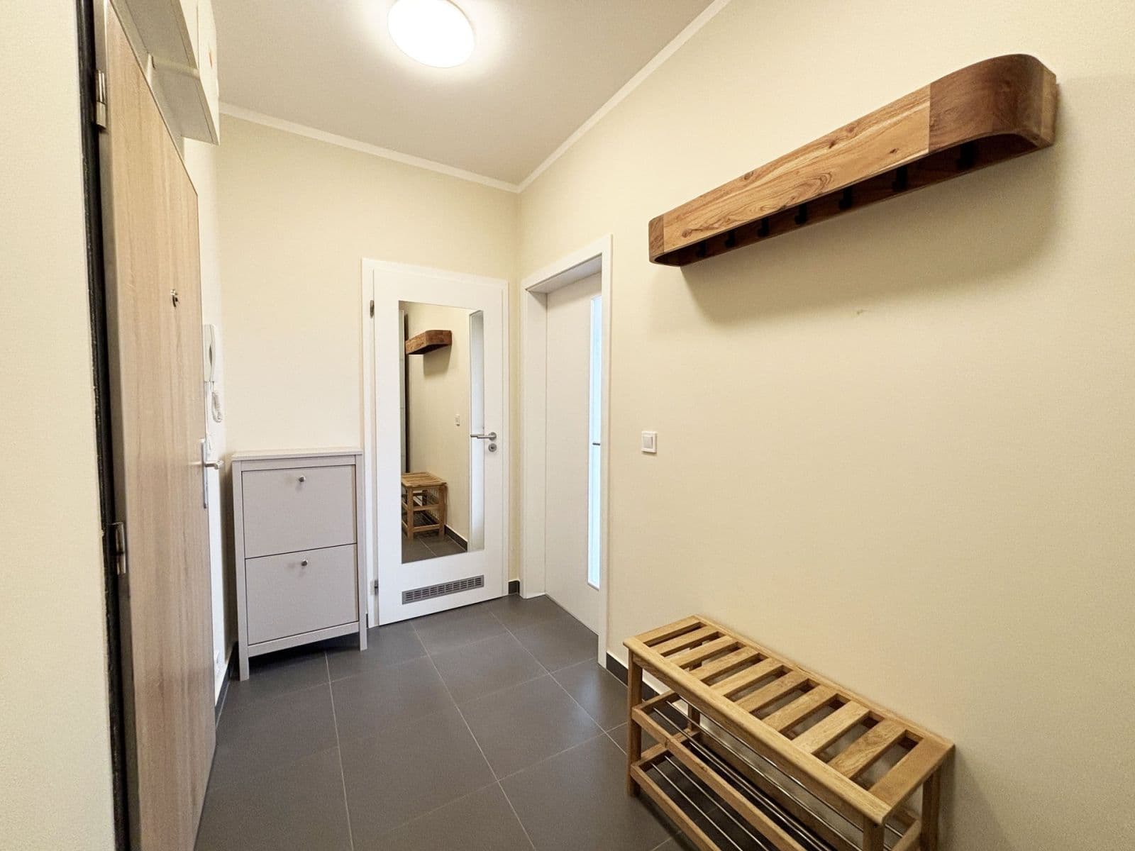 Pronájem bytu 1+kk 33 m², Granitova, Praha, Praha Pronájem bytu 1+kk 33 m², Granitova, Praha, Praha