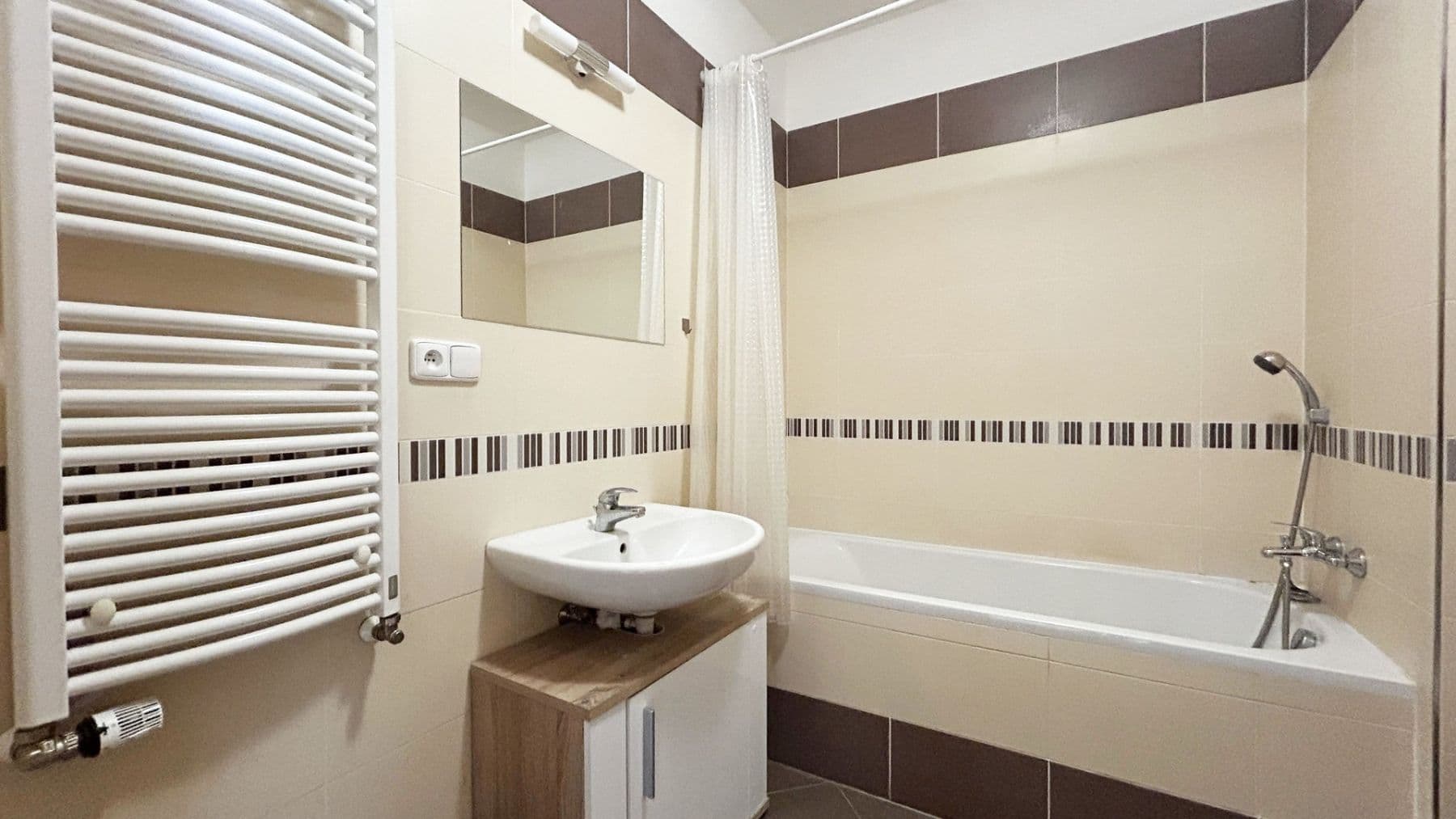 Pronájem bytu 2+kk 57 m², Pavla Beneše, Praha, Praha Pronájem bytu 2+kk 57 m², Pavla Beneše, Praha, Praha