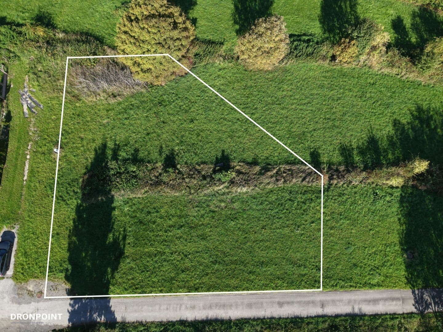 Prodej pozemku 1.306 m², Kamenné Žehrovice, Středočeský kraj Prodej pozemku 1.306 m², Kamenné Žehrovice, Středočeský kraj