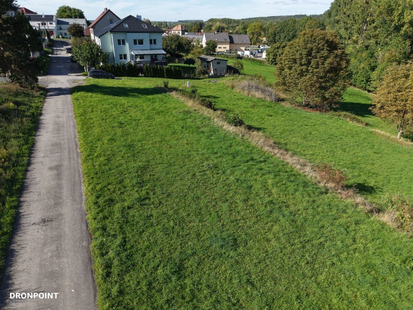 Prodej pozemku 1.306 m², Kamenné Žehrovice, Středočeský kraj Prodej pozemku 1.306 m², Kamenné Žehrovice, Středočeský kraj