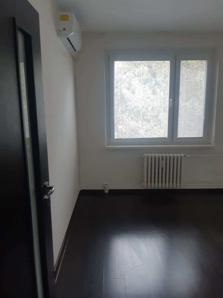 Pronájem bytu 2+1 54 m², Záhřebská, Brno, Jihomoravský kraj Pronájem bytu 2+1 54 m², Záhřebská, Brno, Jihomoravský kraj