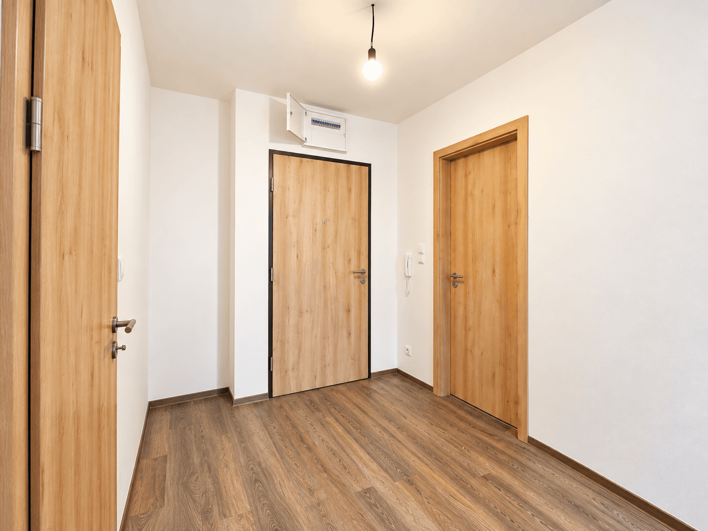 Prodej bytu 2+kk 55 m², Kardausova, Praha, Praha Prodej bytu 2+kk 55 m², Kardausova, Praha, Praha