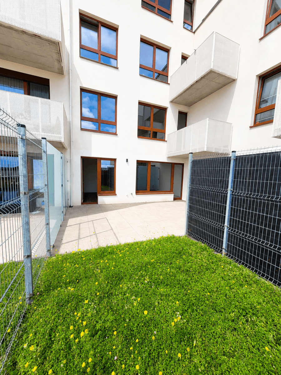 Prodej bytu 2+kk 55 m², Kardausova, Praha, Praha Prodej bytu 2+kk 55 m², Kardausova, Praha, Praha