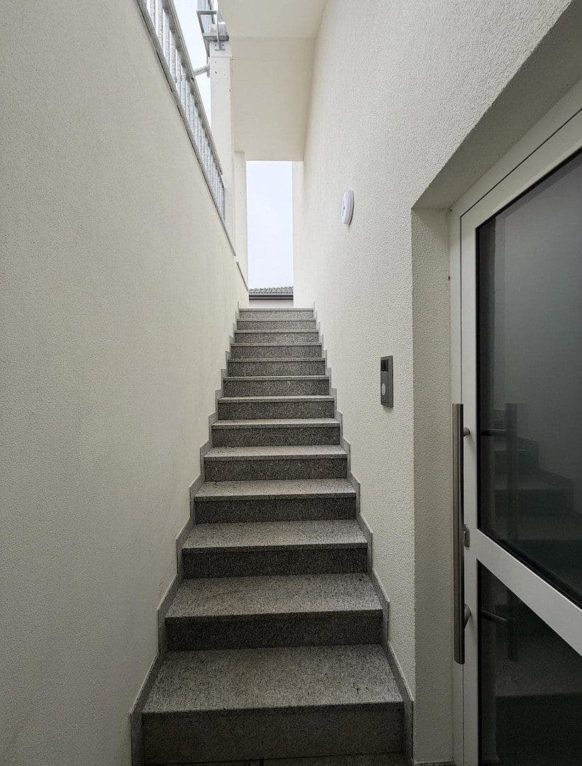 Prodej bytu 3+1 94 m², Kopernikusstraße 14, Weikersheim, Bádensko-Württembersko Prodej bytu 3+1 94 m², Kopernikusstraße 14, Weikersheim, Bádensko-Württembersko
