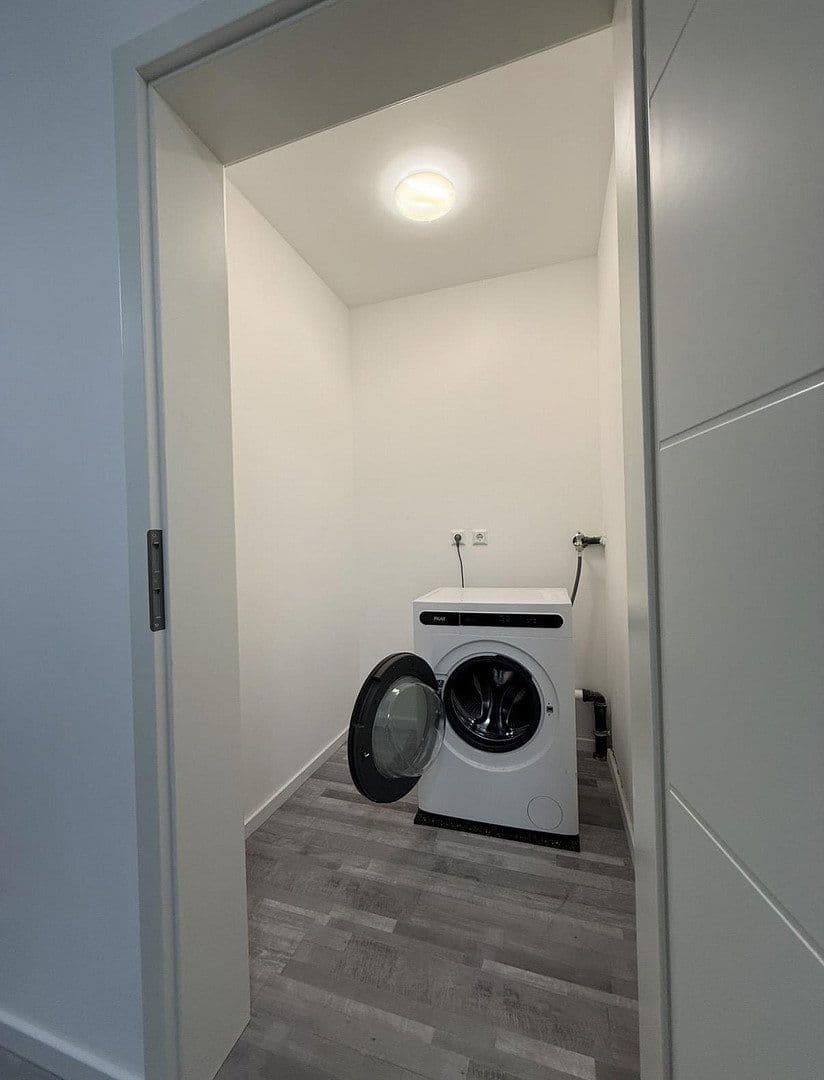 Prodej bytu 3+1 94 m², Kopernikusstraße 14, Weikersheim, Bádensko-Württembersko Prodej bytu 3+1 94 m², Kopernikusstraße 14, Weikersheim, Bádensko-Württembersko