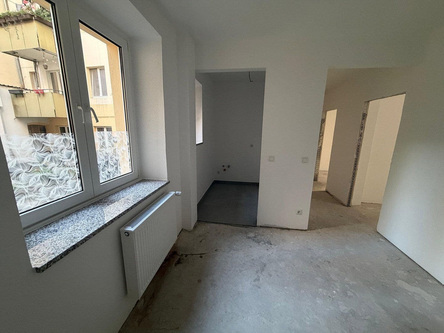 Pronájem bytu 3+1 46 m², Metzer Straße 11, Köln, Severní Porýní-Vestfálsko Pronájem bytu 3+1 46 m², Metzer Straße 11, Köln, Severní Porýní-Vestfálsko