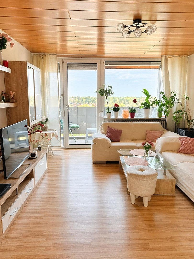Prodej bytu 3+1 74 m², Karwendelstraße 2, Nürnberg, Bavorsko Prodej bytu 3+1 74 m², Karwendelstraße 2, Nürnberg, Bavorsko