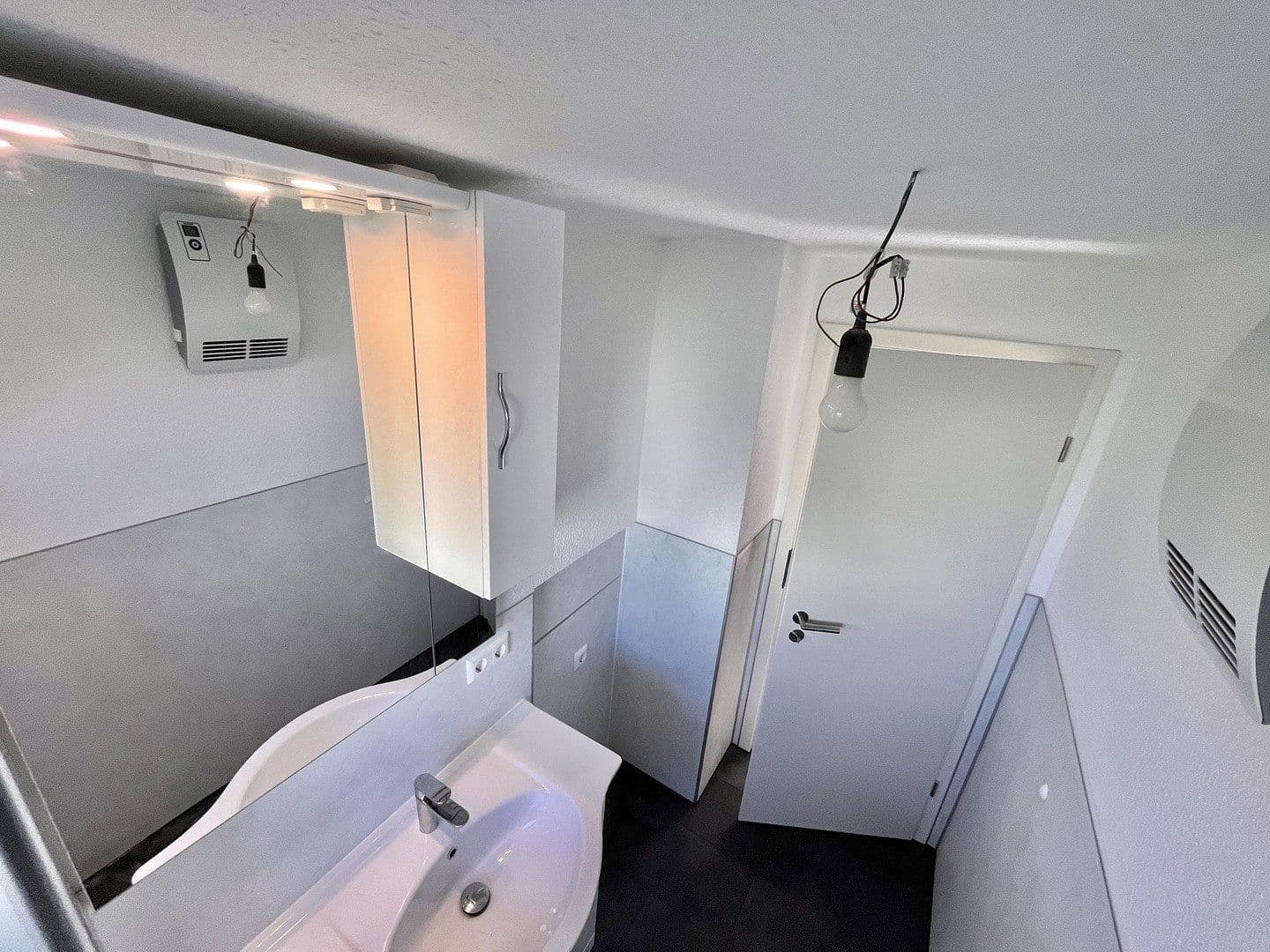 Pronájem bytu 3+1 62 m², Goethestraße 3, Hechingen, Bádensko-Württembersko Pronájem bytu 3+1 62 m², Goethestraße 3, Hechingen, Bádensko-Württembersko