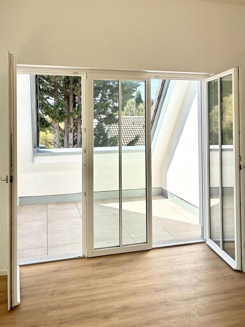 Pronájem bytu 4+1 140 m², Köln, Severní Porýní-Vestfálsko Pronájem bytu 4+1 140 m², Köln, Severní Porýní-Vestfálsko