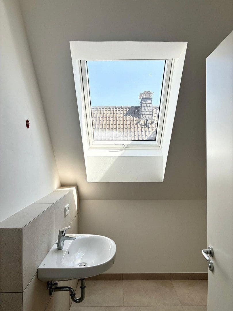 Pronájem bytu 4+1 140 m², Köln, Severní Porýní-Vestfálsko Pronájem bytu 4+1 140 m², Köln, Severní Porýní-Vestfálsko
