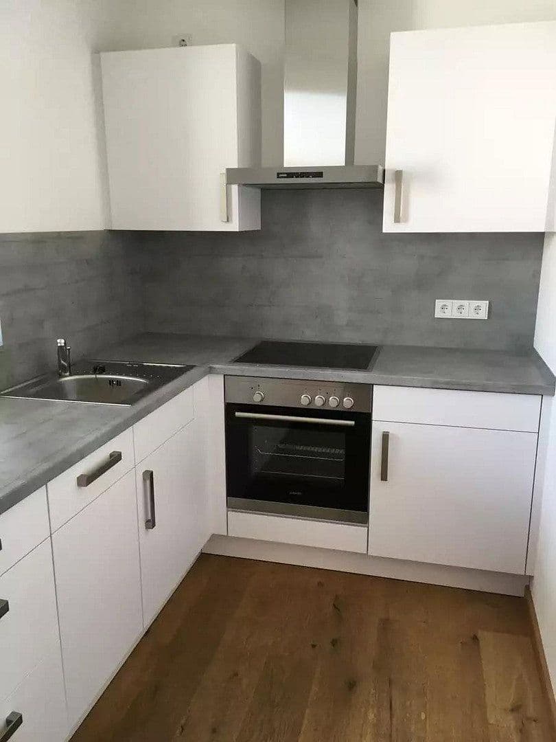 Pronájem bytu 1+1 41 m², Planungsbezirk, Straubing, Bavorsko Pronájem bytu 1+1 41 m², Planungsbezirk, Straubing, Bavorsko
