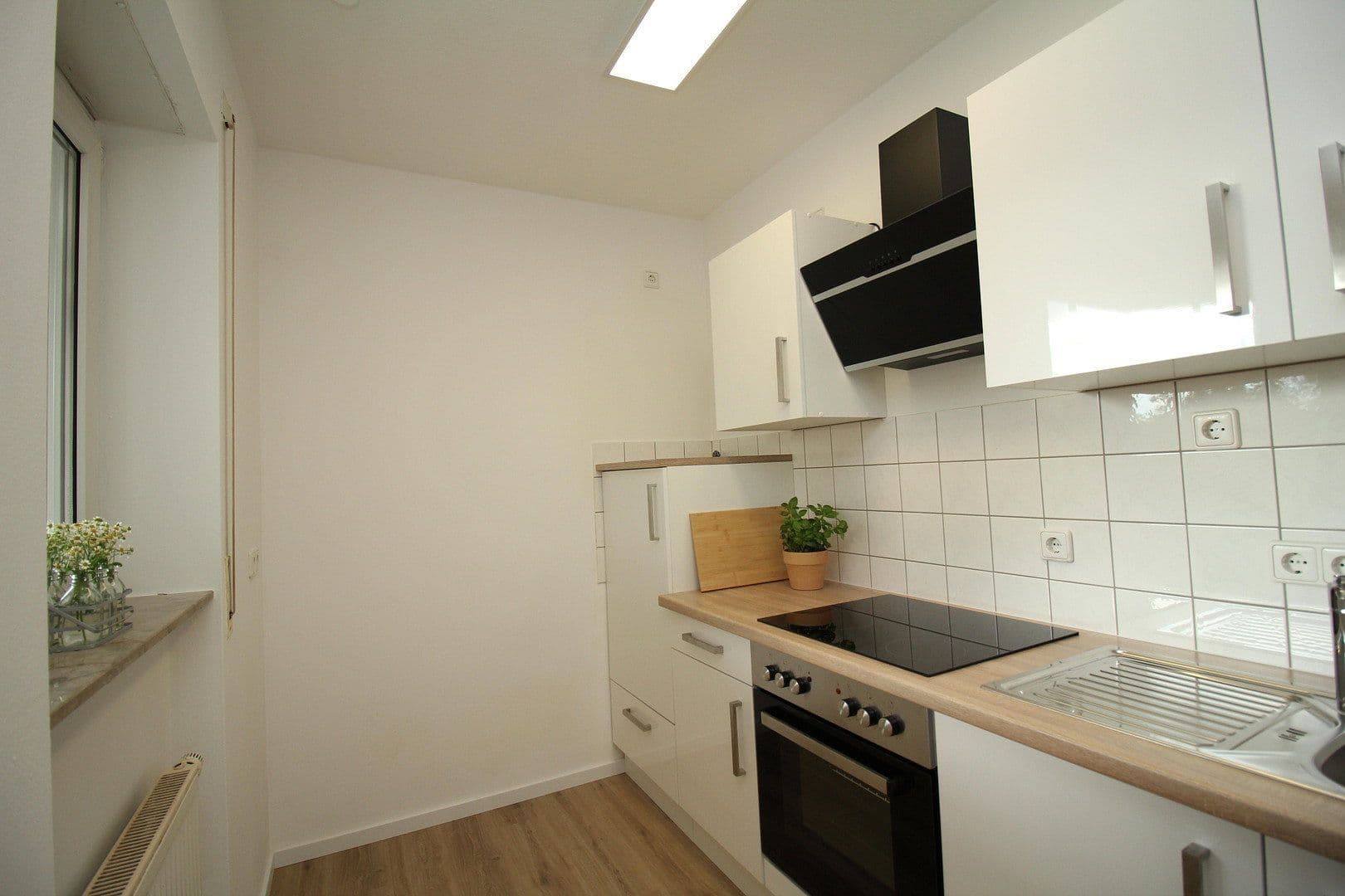 Pronájem bytu 1+1 33 m², Seehausener Allee 30, Leipzig, Sasko Pronájem bytu 1+1 33 m², Seehausener Allee 30, Leipzig, Sasko