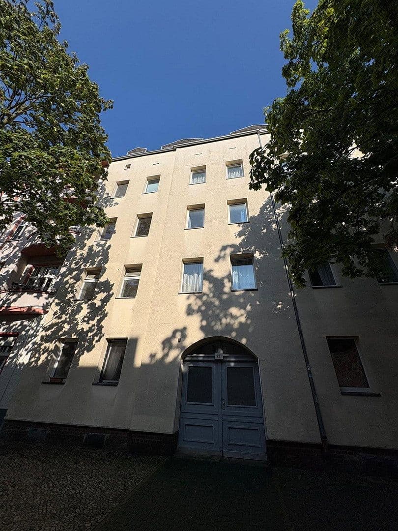 Prodej bytu 2+1 58 m², Fehrbellinerstraße 26, Berlin, Berlín Prodej bytu 2+1 58 m², Fehrbellinerstraße 26, Berlin, Berlín