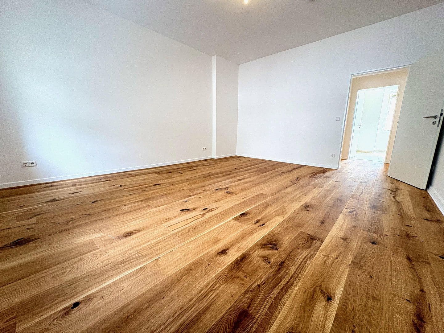 Prodej bytu 2+1 58 m², Fehrbellinerstraße 26, Berlin, Berlín Prodej bytu 2+1 58 m², Fehrbellinerstraße 26, Berlin, Berlín