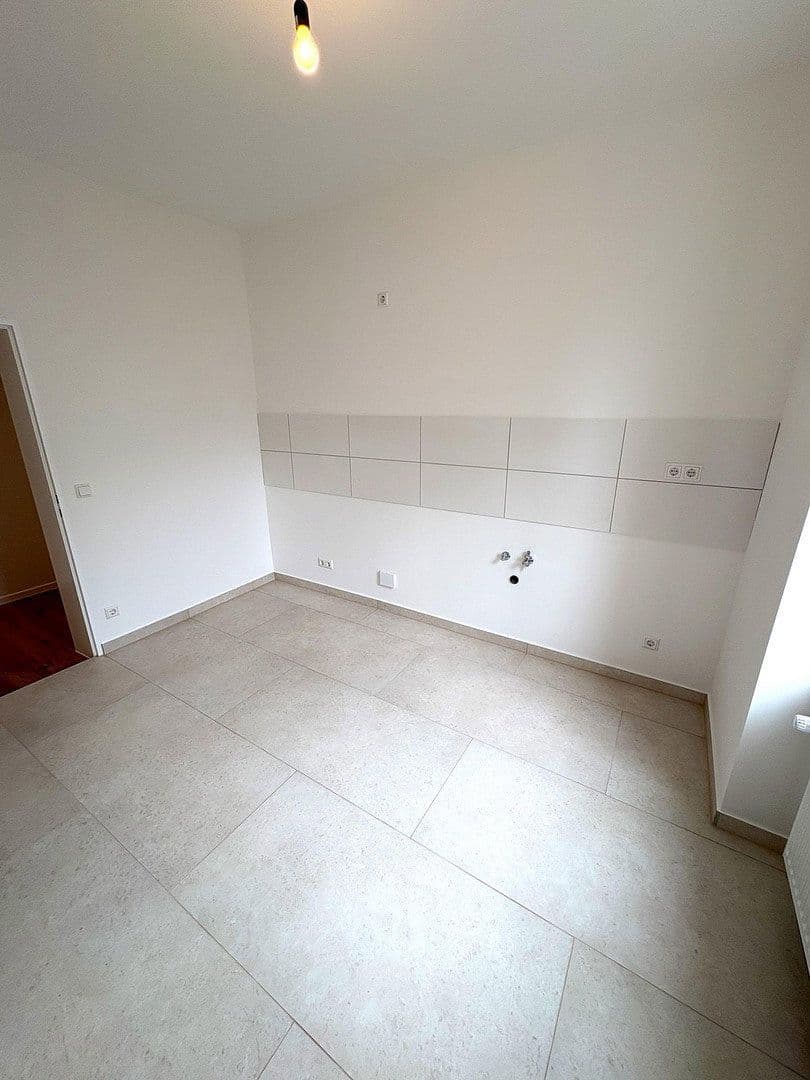 Prodej bytu 2+1 58 m², Fehrbellinerstraße 26, Berlin, Berlín Prodej bytu 2+1 58 m², Fehrbellinerstraße 26, Berlin, Berlín