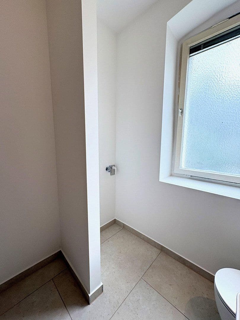 Prodej bytu 2+1 58 m², Fehrbellinerstraße 26, Berlin, Berlín Prodej bytu 2+1 58 m², Fehrbellinerstraße 26, Berlin, Berlín