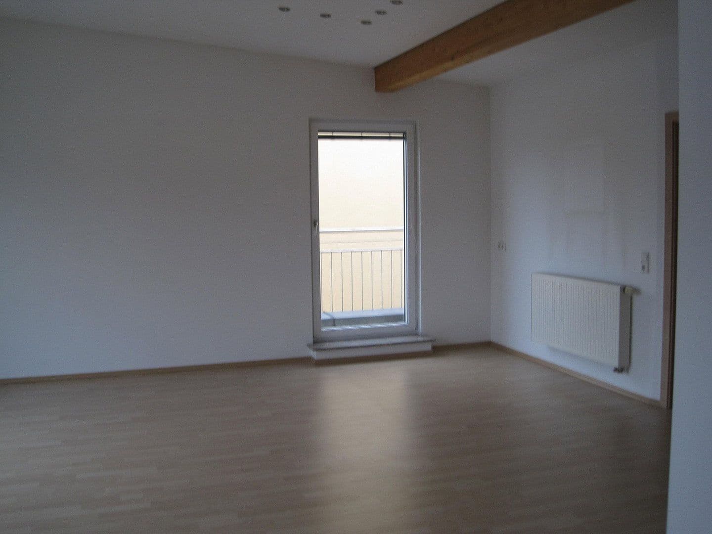 Pronájem bytu 2+1 72 m², Curfeßstraße 33, Aalen, Bádensko-Württembersko Pronájem bytu 2+1 72 m², Curfeßstraße 33, Aalen, Bádensko-Württembersko