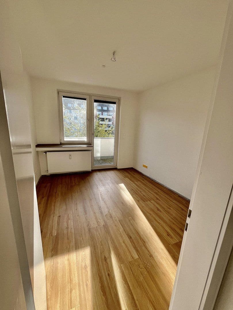 Pronájem bytu 3+1 87 m², Mülheimer Freiheit, Köln, Severní Porýní-Vestfálsko Pronájem bytu 3+1 87 m², Mülheimer Freiheit, Köln, Severní Porýní-Vestfálsko