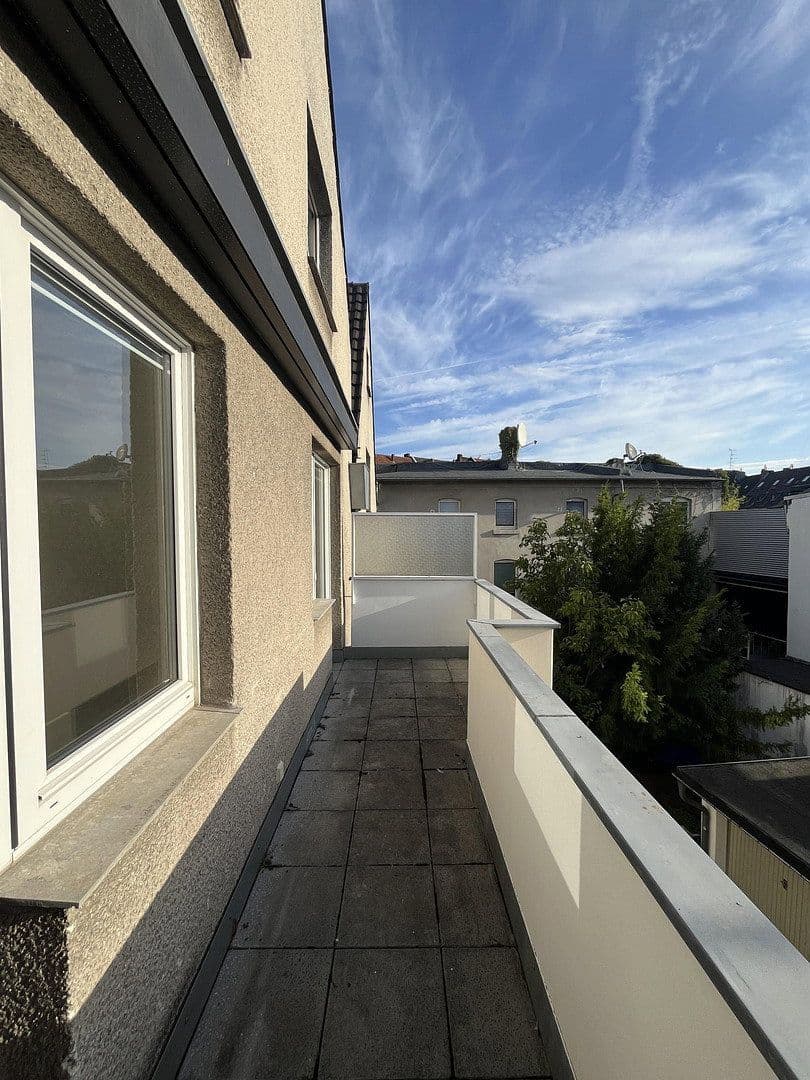 Pronájem bytu 3+1 87 m², Mülheimer Freiheit, Köln, Severní Porýní-Vestfálsko Pronájem bytu 3+1 87 m², Mülheimer Freiheit, Köln, Severní Porýní-Vestfálsko