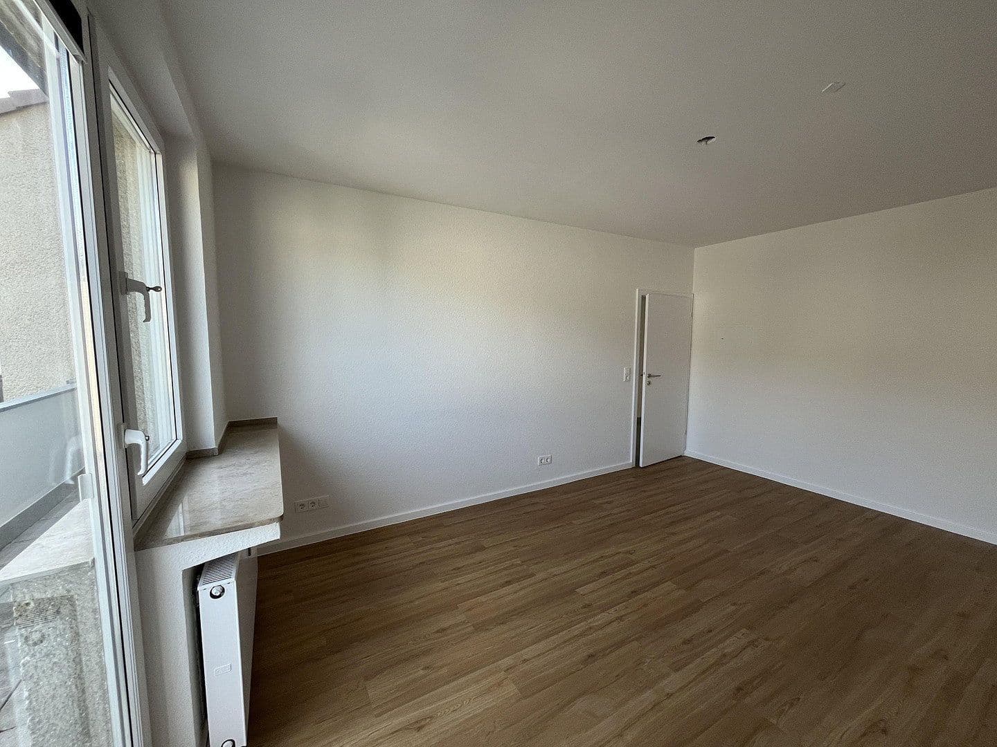 Pronájem bytu 3+1 87 m², Mülheimer Freiheit, Köln, Severní Porýní-Vestfálsko Pronájem bytu 3+1 87 m², Mülheimer Freiheit, Köln, Severní Porýní-Vestfálsko