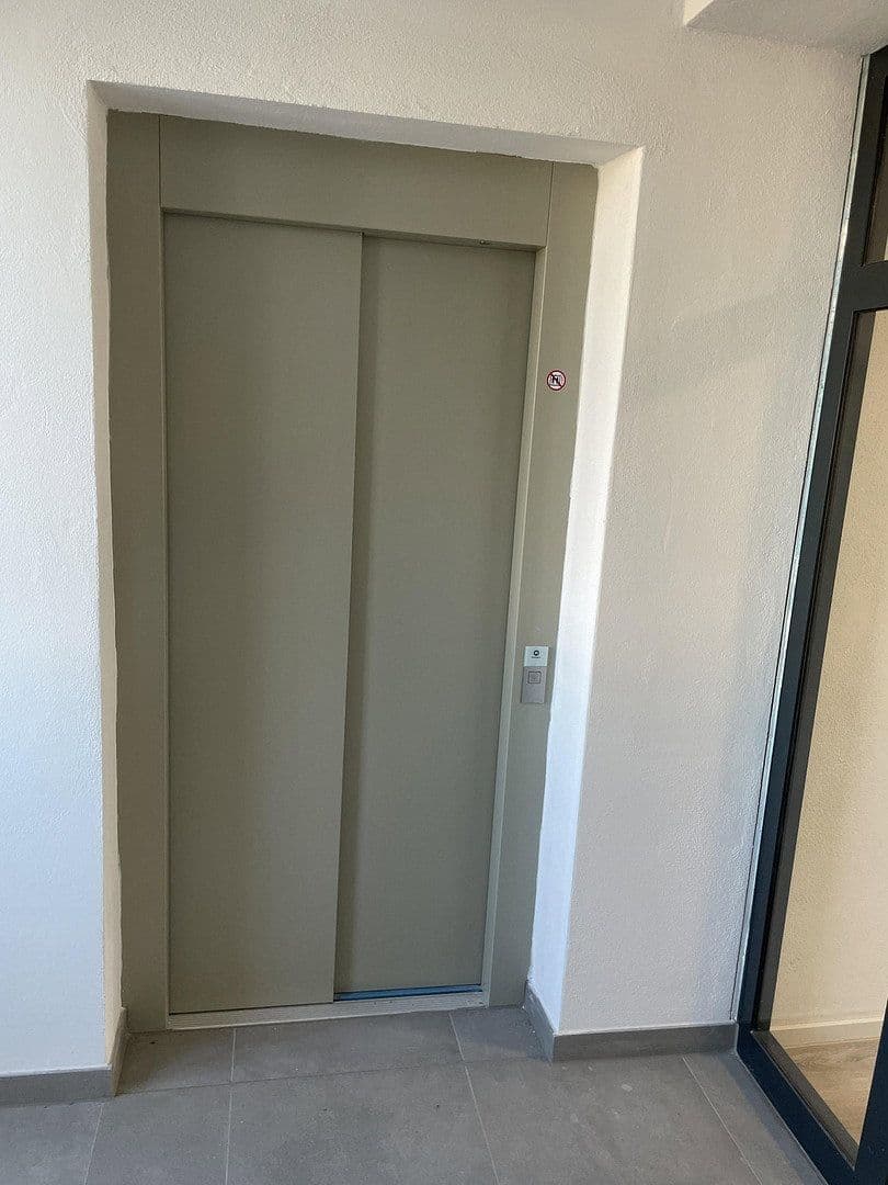 Prodej kanceláře 1.523 m², Baumgartenstraße 7, Vilsbiburg, Bavorsko Prodej kanceláře 1.523 m², Baumgartenstraße 7, Vilsbiburg, Bavorsko