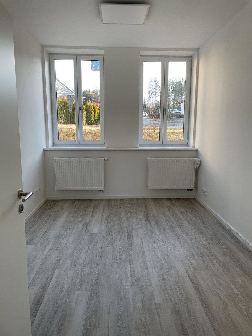 Prodej kanceláře 1.523 m², Baumgartenstraße 7, Vilsbiburg, Bavorsko Prodej kanceláře 1.523 m², Baumgartenstraße 7, Vilsbiburg, Bavorsko