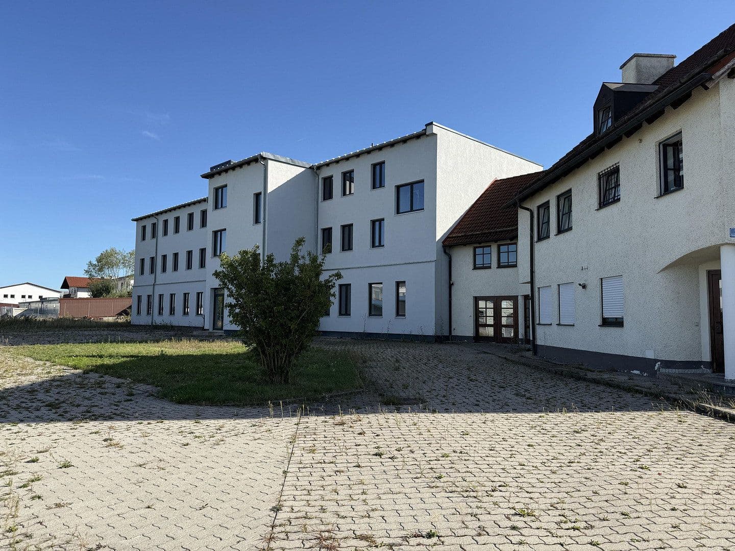 Prodej kanceláře 1.523 m², Baumgartenstraße 7, Vilsbiburg, Bavorsko Prodej kanceláře 1.523 m², Baumgartenstraße 7, Vilsbiburg, Bavorsko