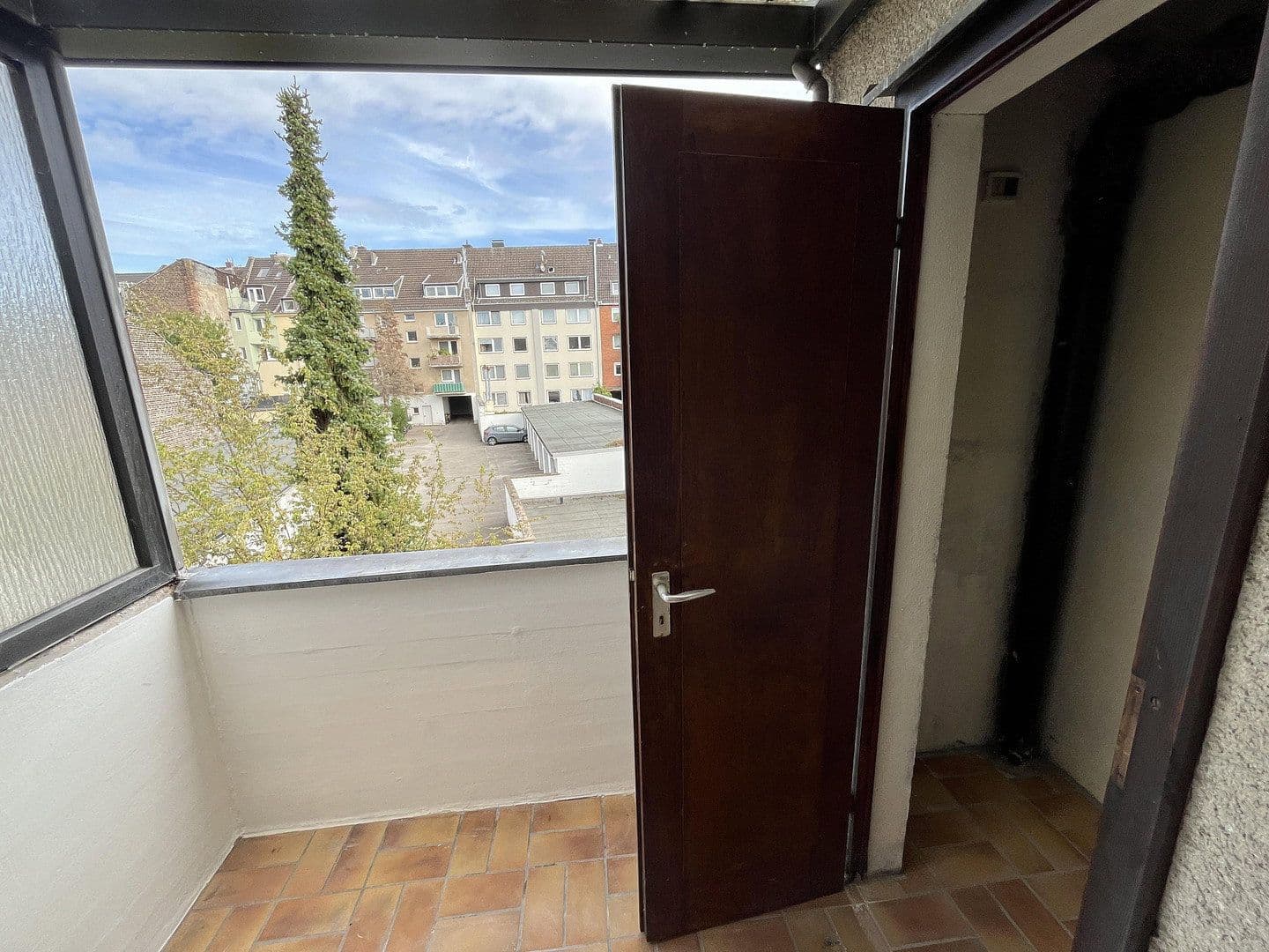 Pronájem bytu 2+1 65 m², Mülheimer Freiheit, Köln, Severní Porýní-Vestfálsko Pronájem bytu 2+1 65 m², Mülheimer Freiheit, Köln, Severní Porýní-Vestfálsko