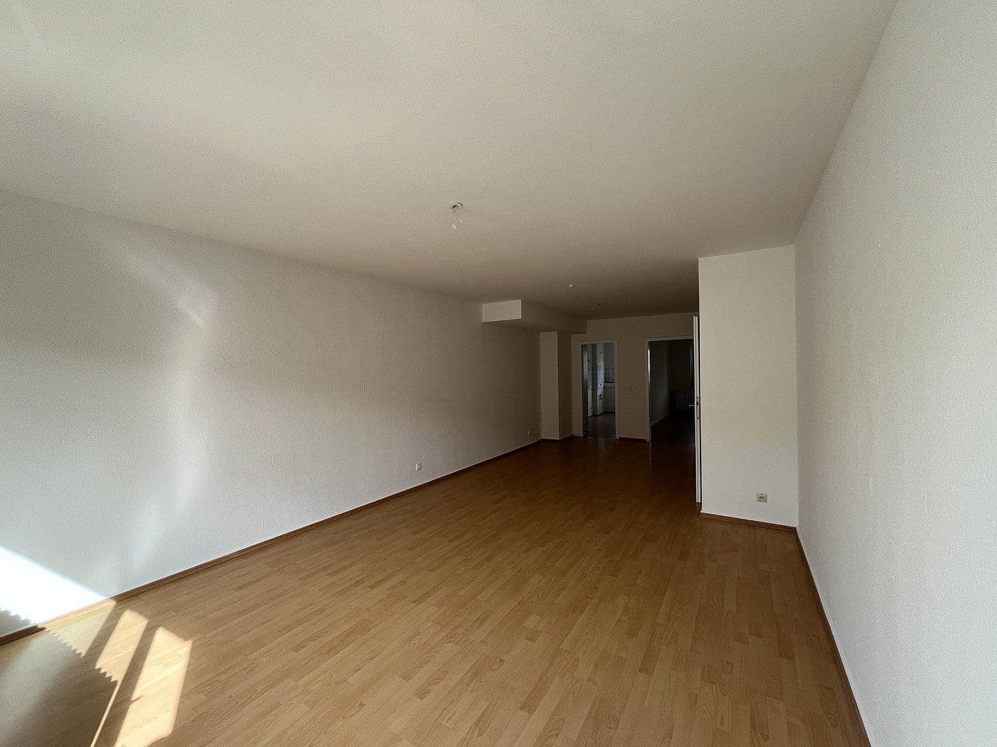 Pronájem bytu 2+1 65 m², Mülheimer Freiheit, Köln, Severní Porýní-Vestfálsko Pronájem bytu 2+1 65 m², Mülheimer Freiheit, Köln, Severní Porýní-Vestfálsko