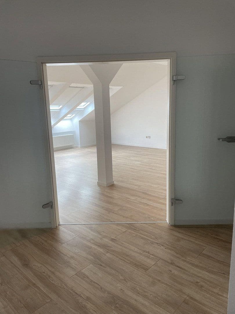 Pronájem bytu 2+1 101 m², Oftersheim, Bádensko-Württembersko Pronájem bytu 2+1 101 m², Oftersheim, Bádensko-Württembersko